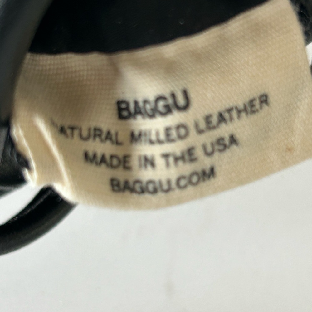 BAGGU Milled Leather Phone Sling Bag in Black. Minimalist & Modern. - Picture 4 of 9